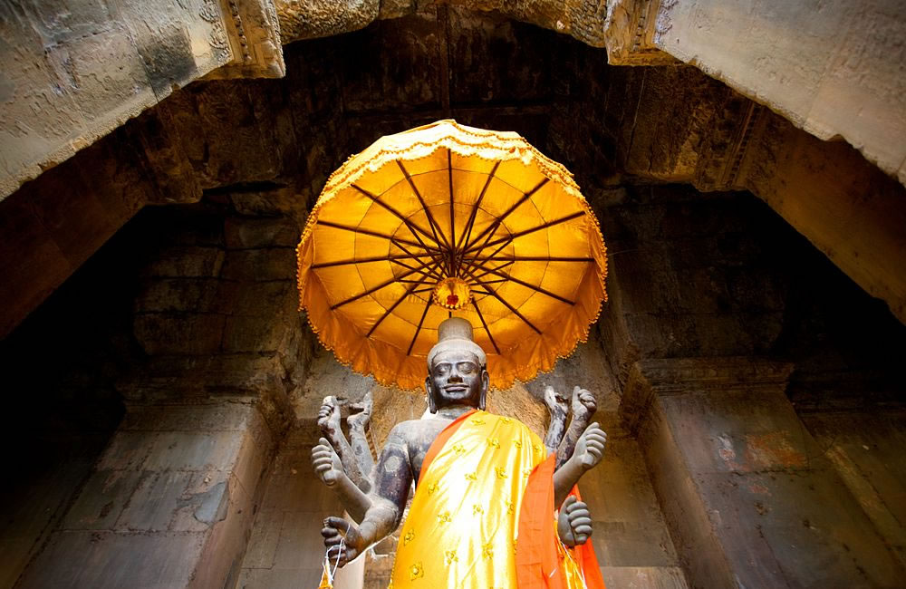 Angkor Wat vortex